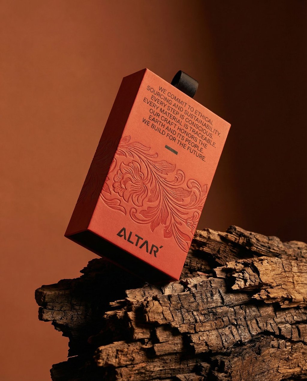 Fiction™ – Signal Red Shoe Box