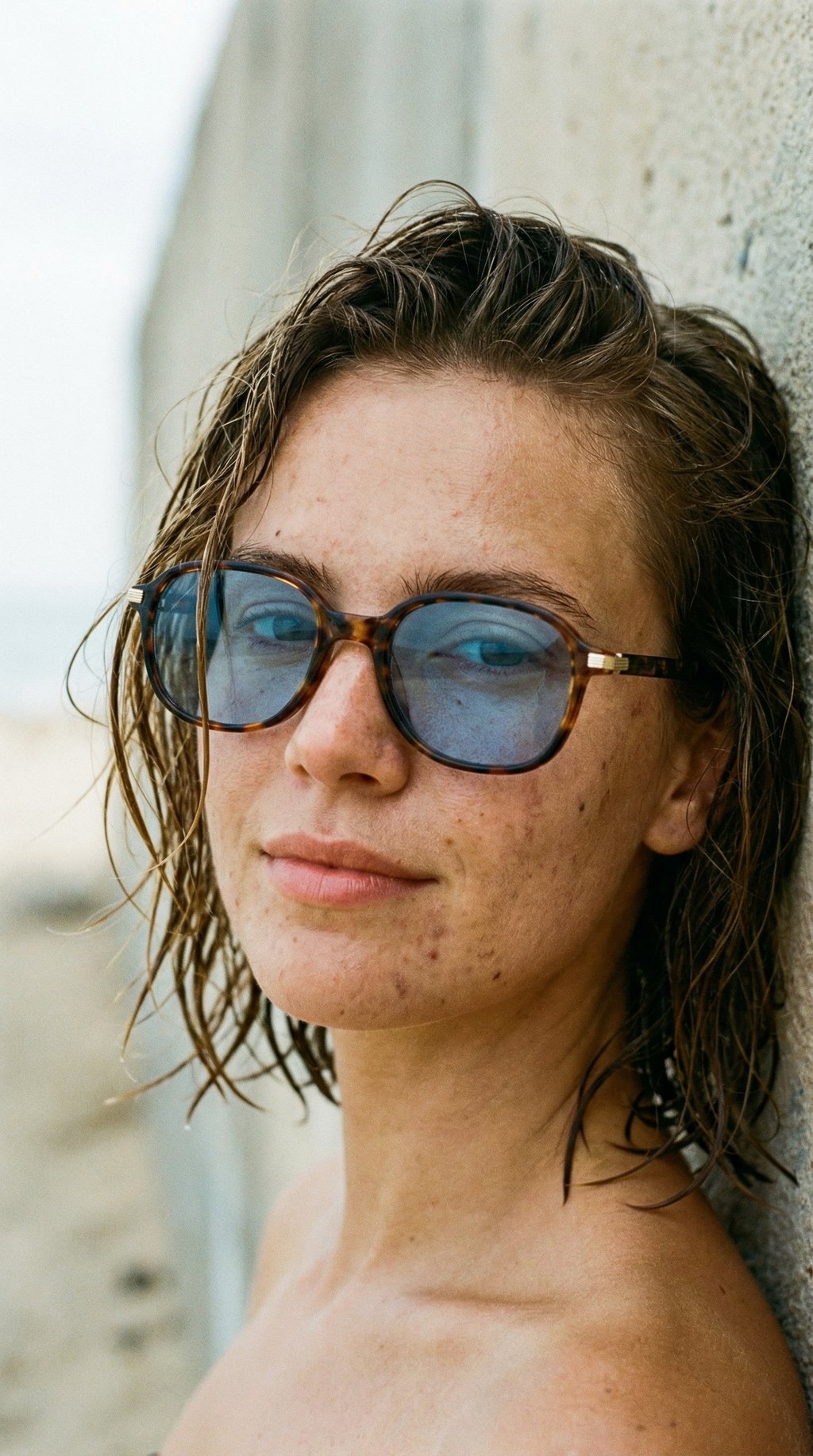 AI product shot of Okulary Przeciwsłoneczne Color