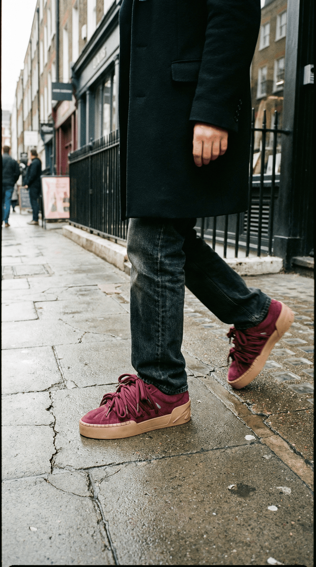 AI product shot of ANTA Hélà Style "Roots"