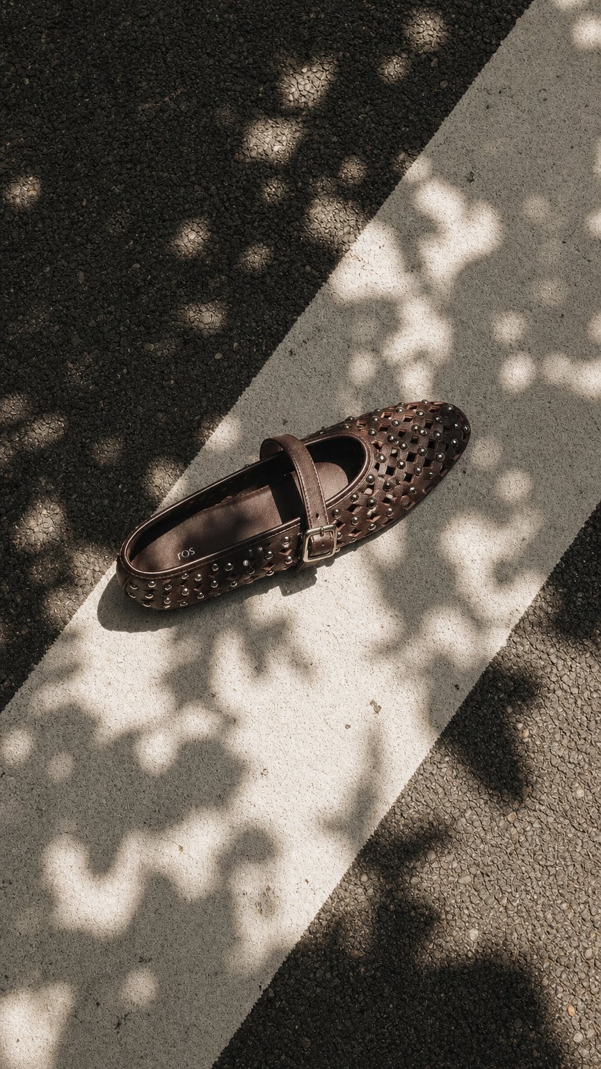 AI product shot of Tove