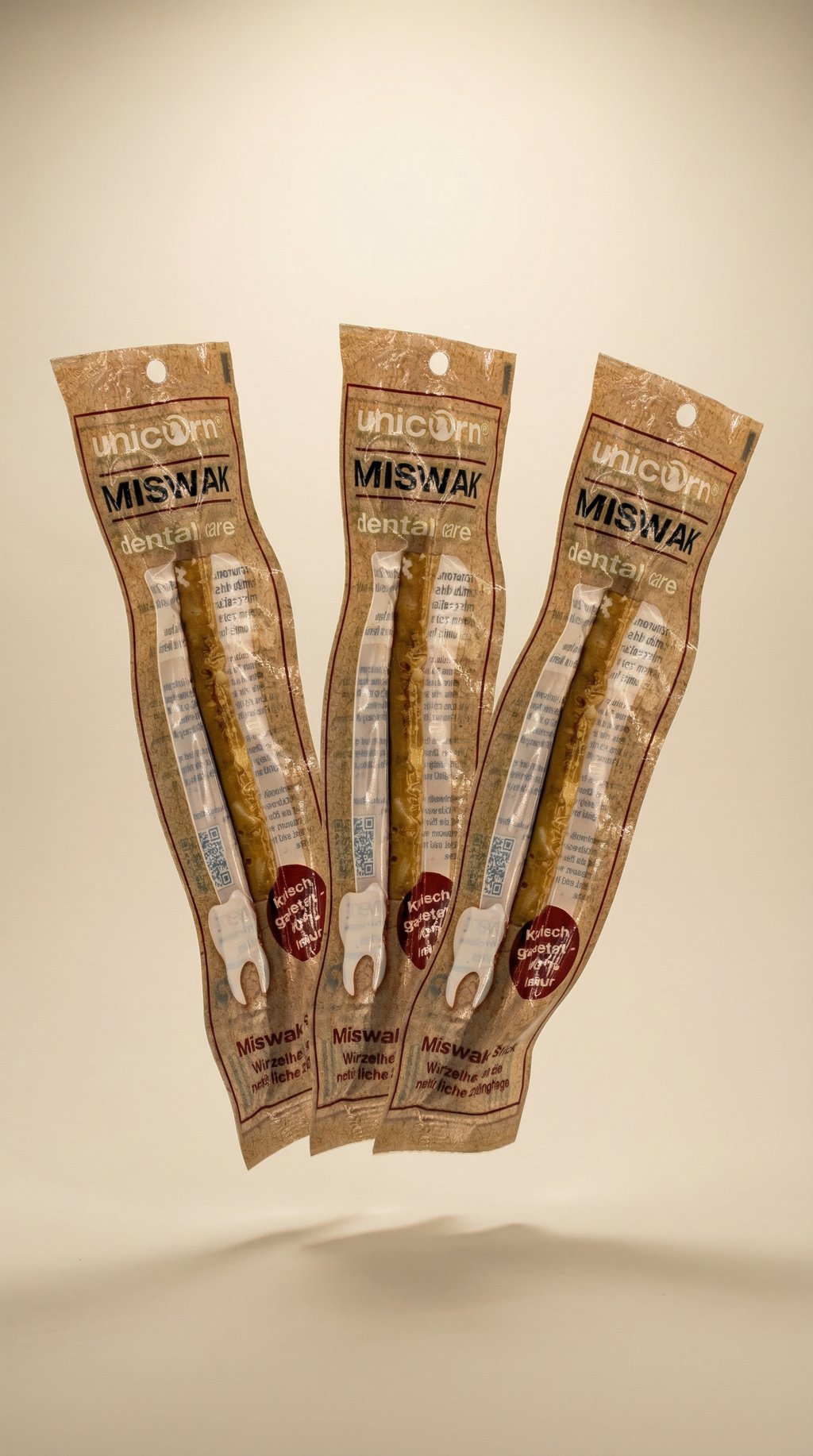 AI product shot of unicorn® Miswak Zahnpflegeholz 3 Stück