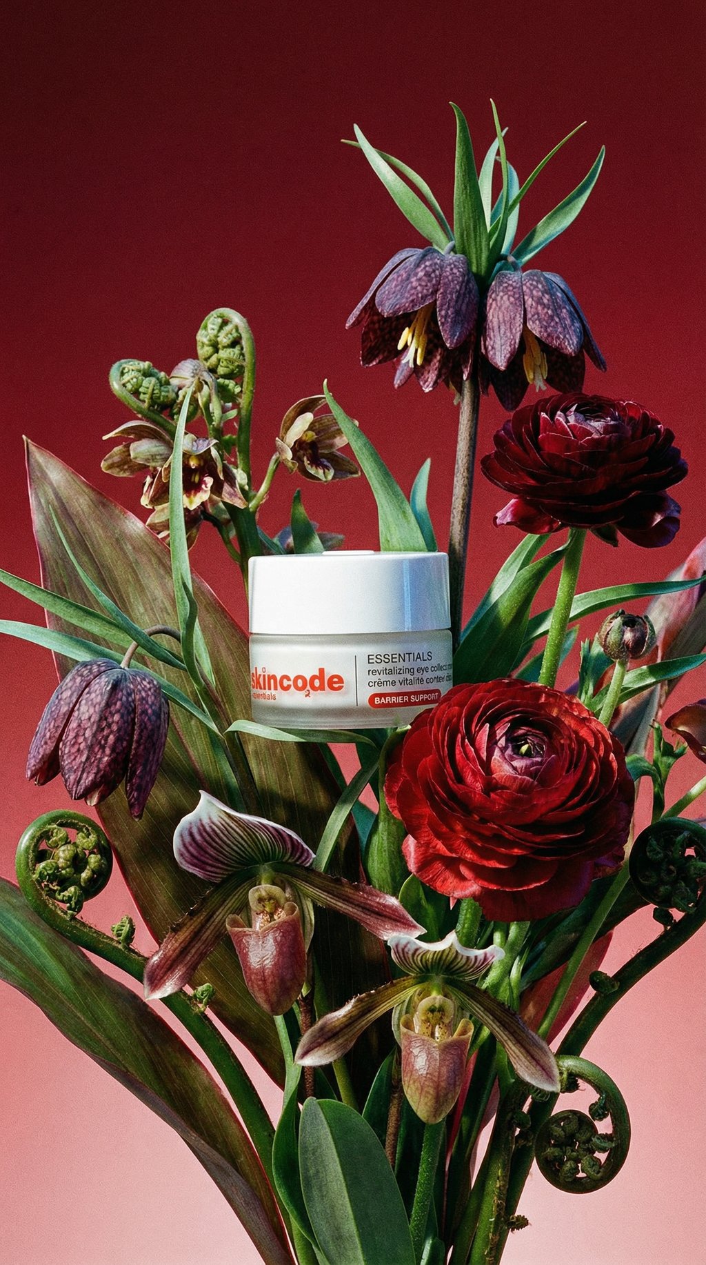 AI product shot of Revitalizing Eye Contour Cream
