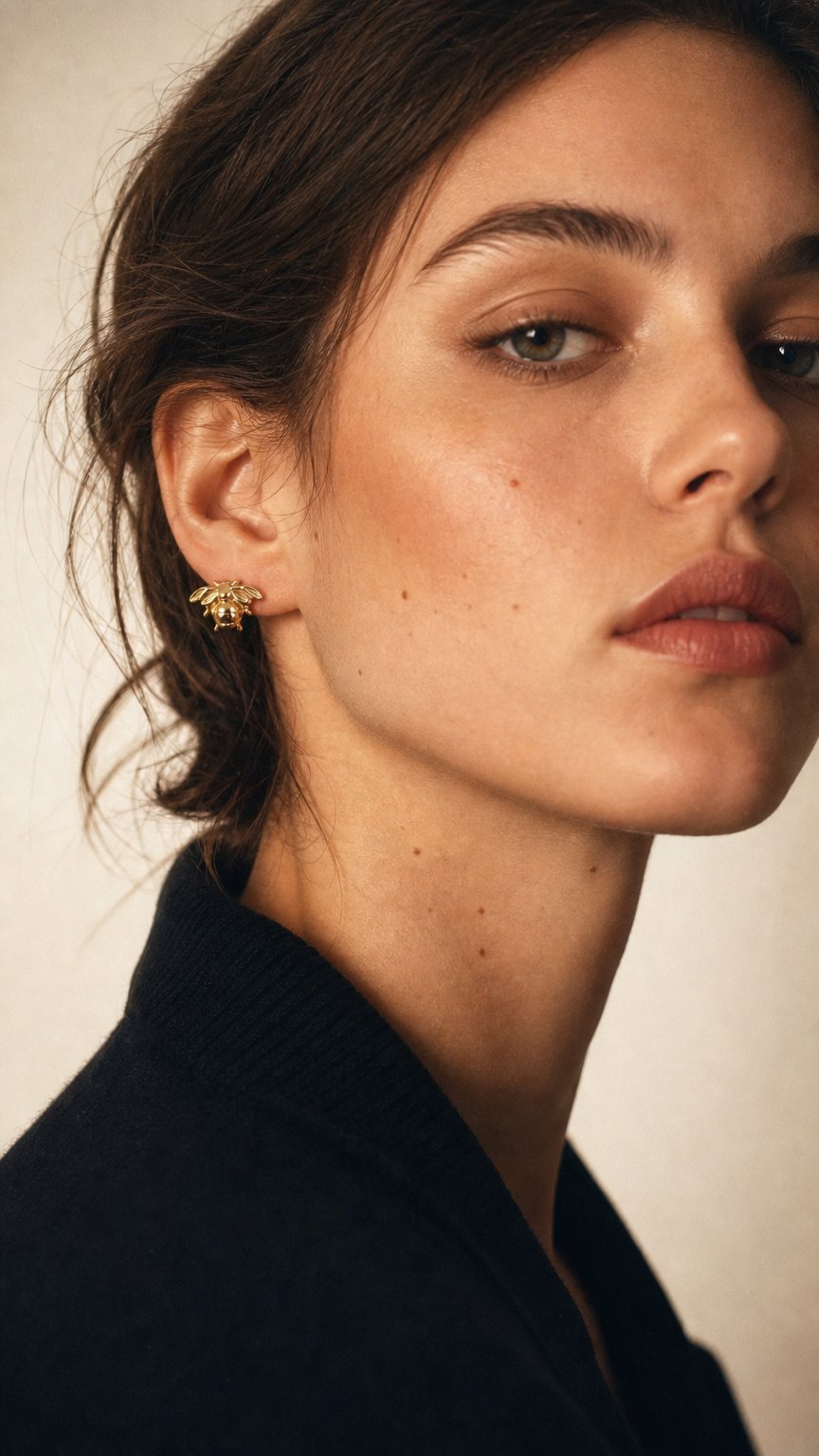 AI product shot of Button Jewelry Bee