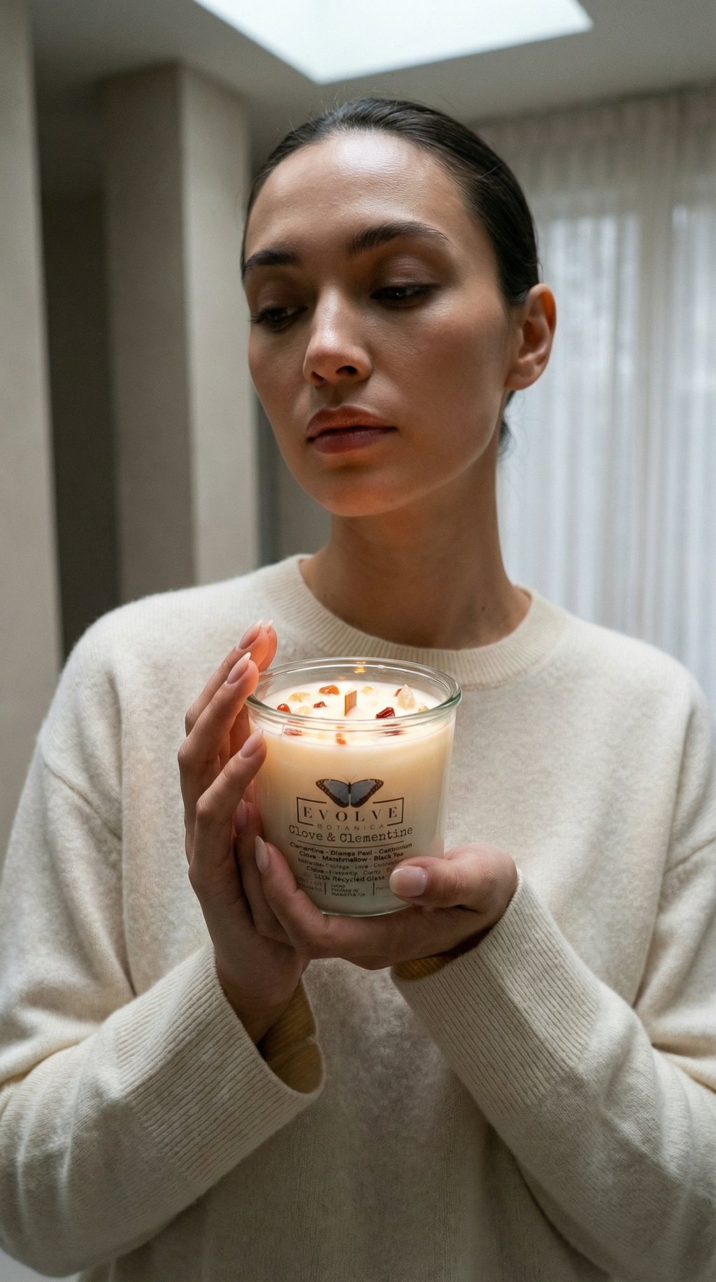 AI product shot of Rocks Candle - Clove & Clementine (Wood Wick, Carnelian & Citrine, Soy Candle)