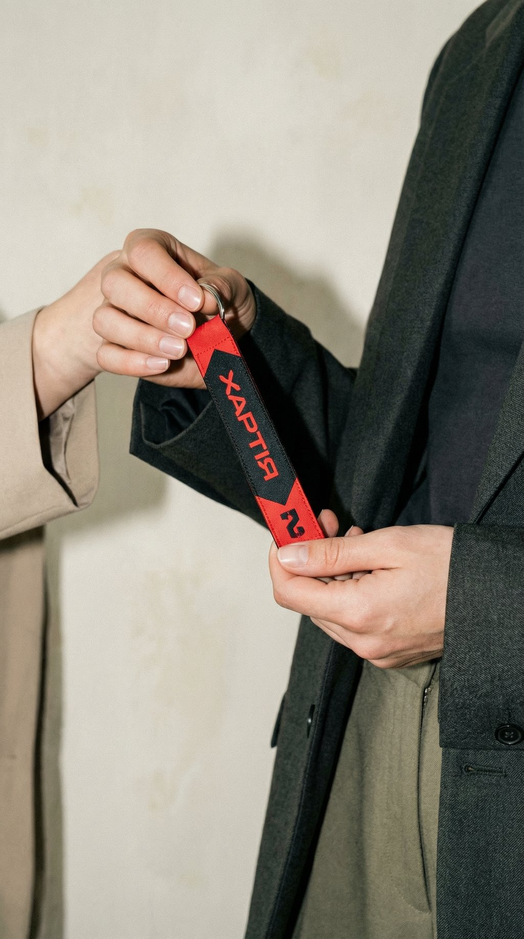 AI product shot of Брелок Корпус «Хартія»