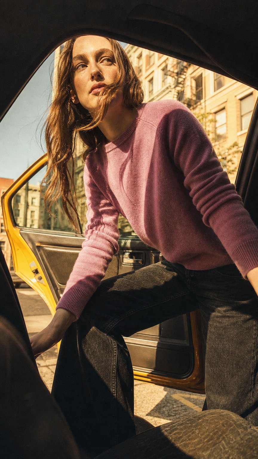 AI product shot of MONA SWEATER MAUVE