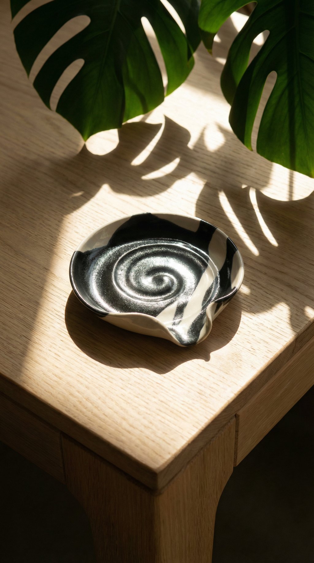 AI product shot of 3 Skeholder