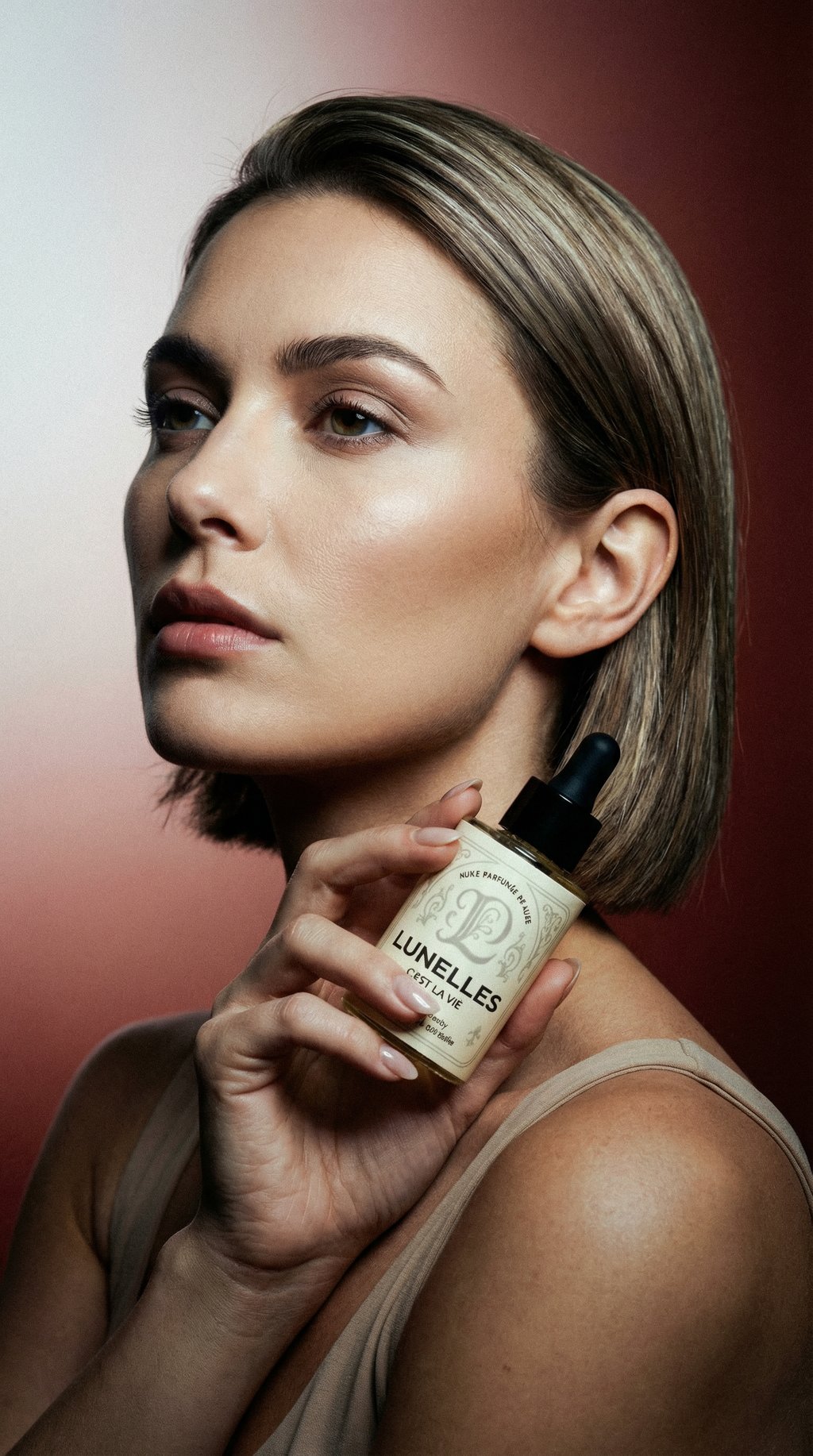 AI product shot of C’est La Vie Olej na nechty