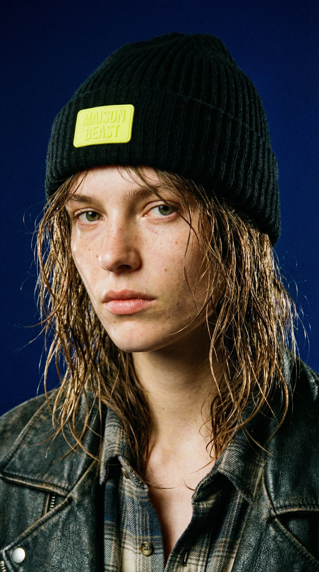 AI product shot of KNITTED MERINO BEANIE - MOONLESS NIGHT