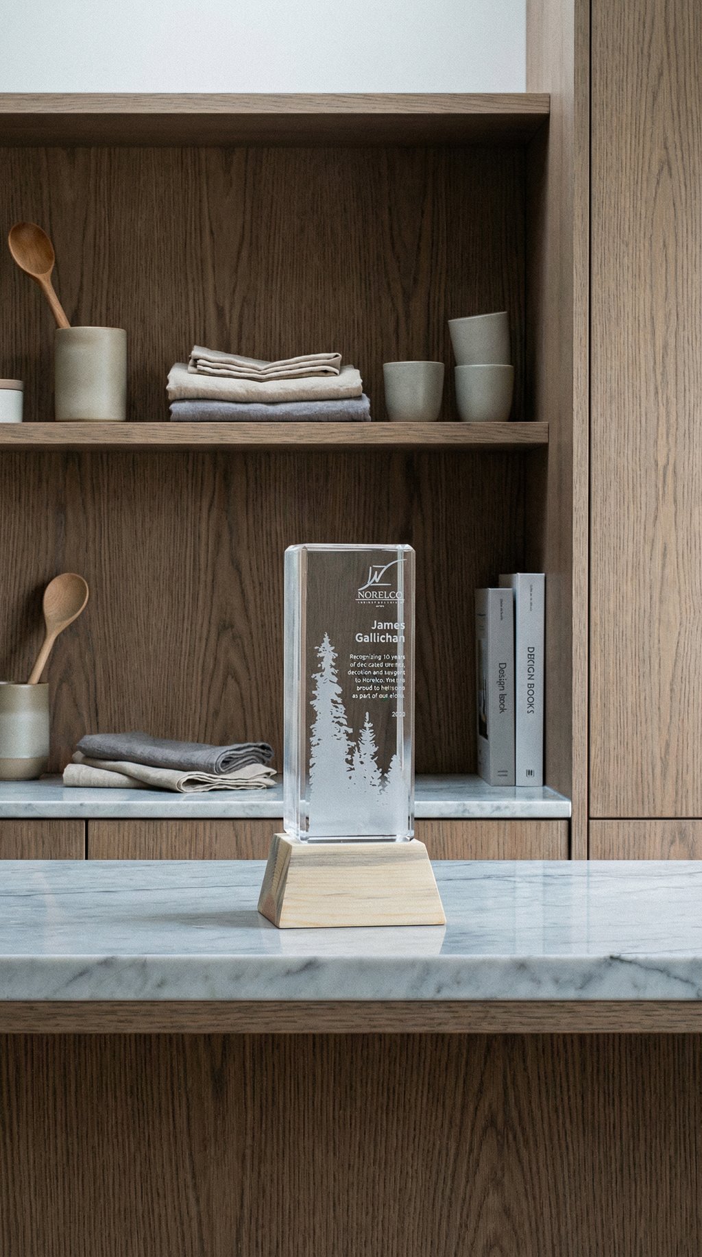 AI product shot of Blueberry Pine Roots Award