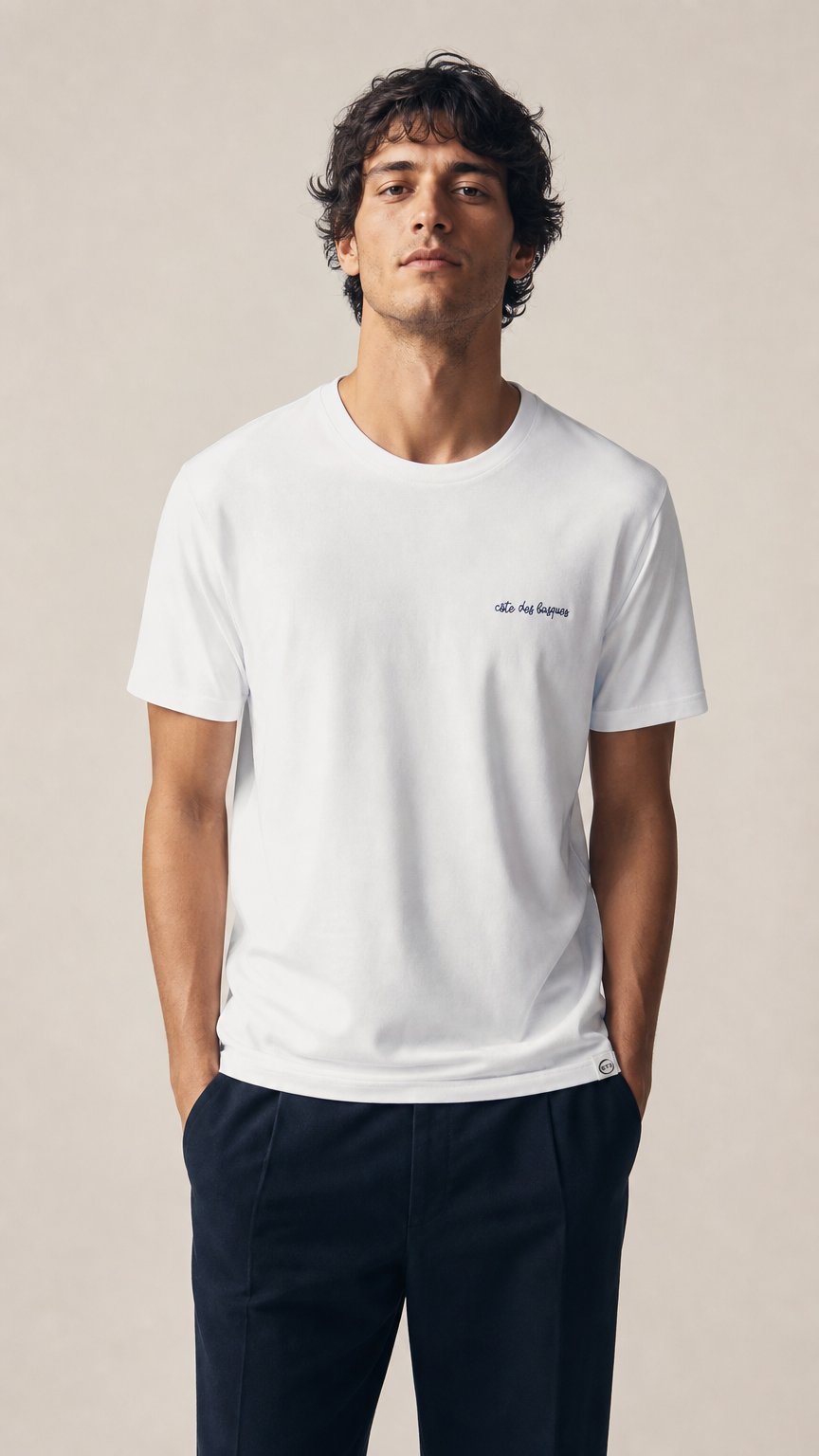 AI product shot of T-shirt côte des basques brodé blanc