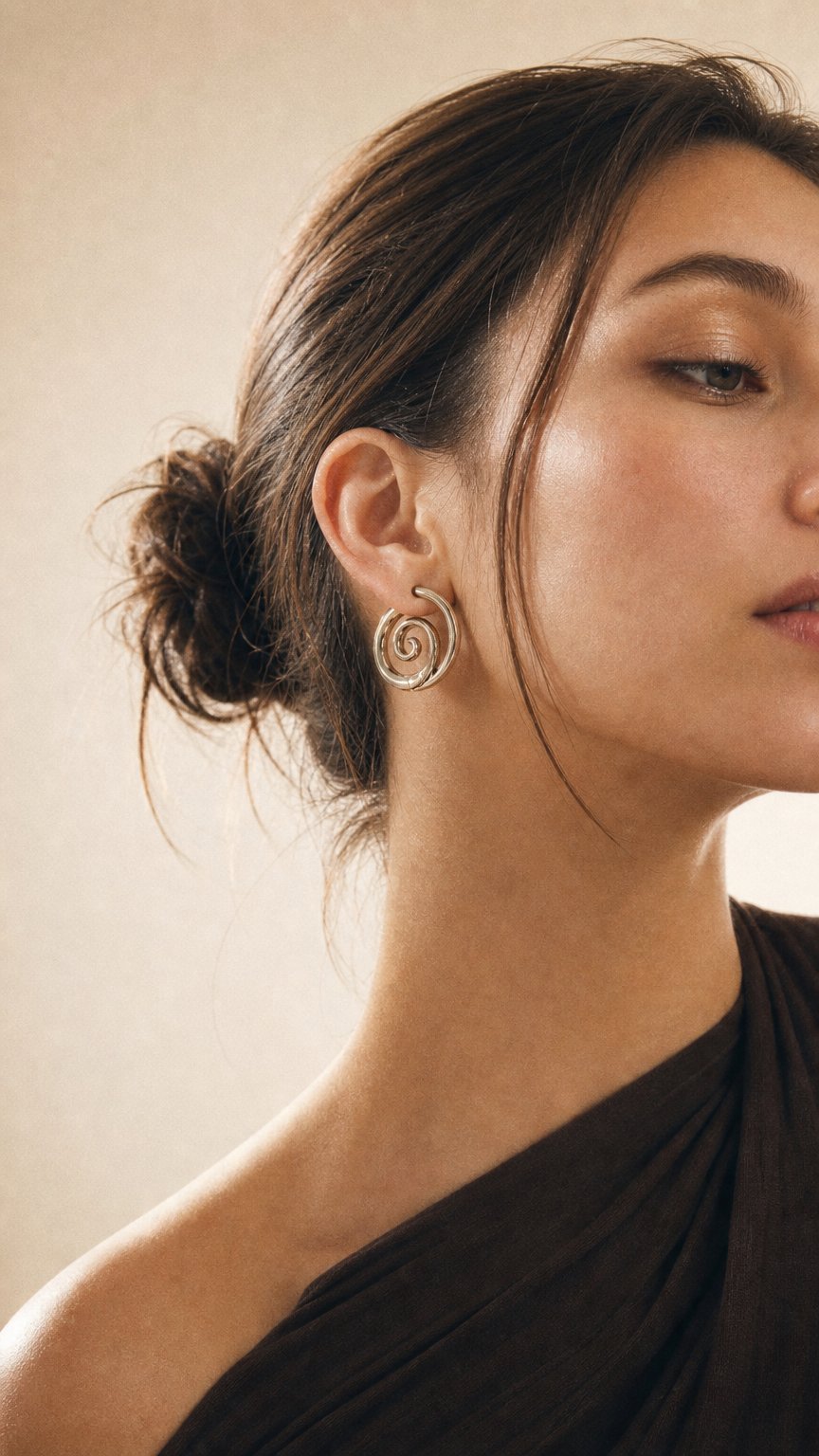 AI product shot of Majo Silver
