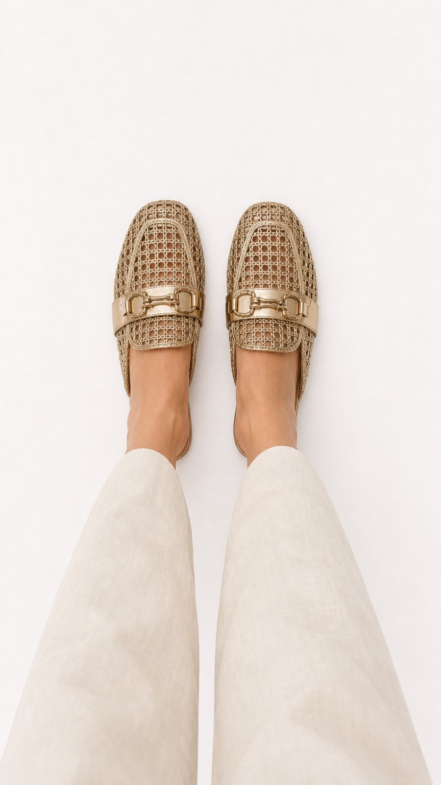 AI product shot of Arany Fonott Papucs