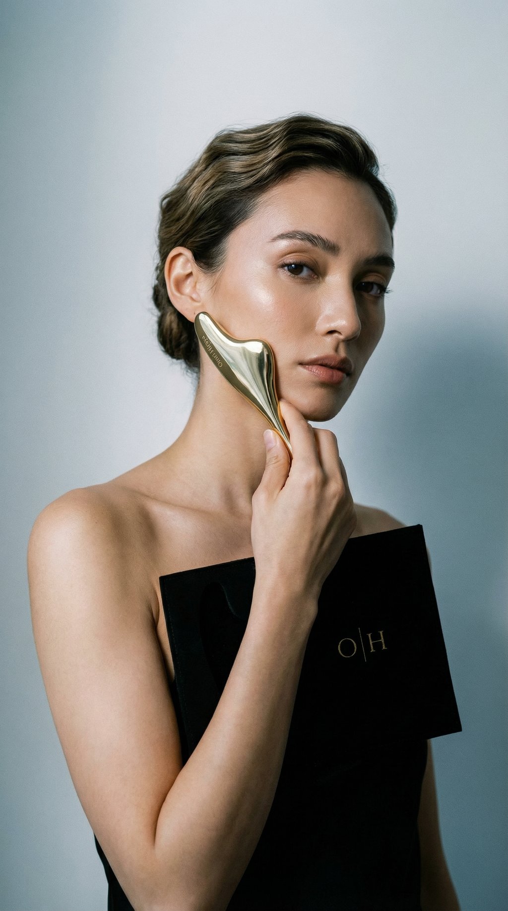 AI product shot of GINTO Face Sculpting Tool