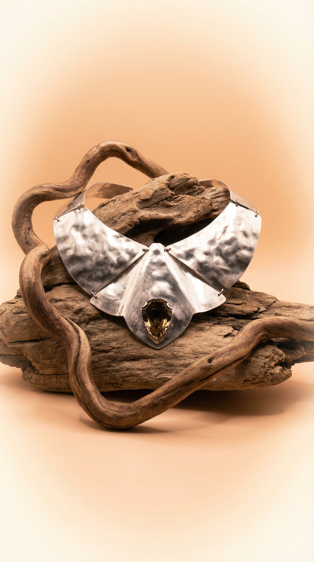 AI product shot of Collana Waves
