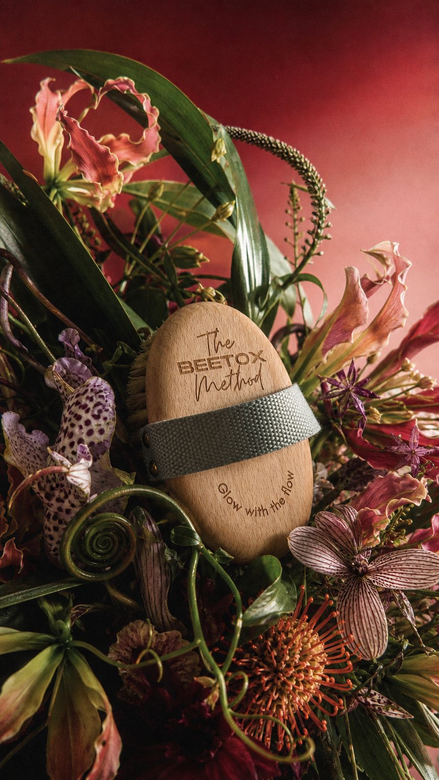 AI product shot of BEETOX Dry Body Brush