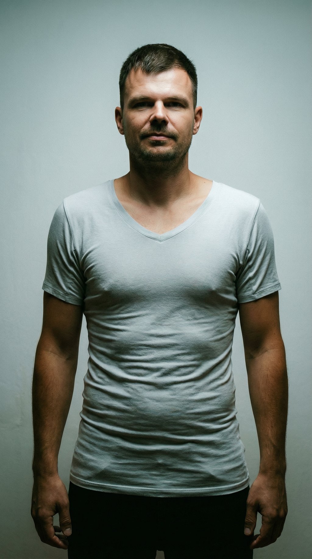 AI product shot of Anti-Sweat T-shirt - Grå