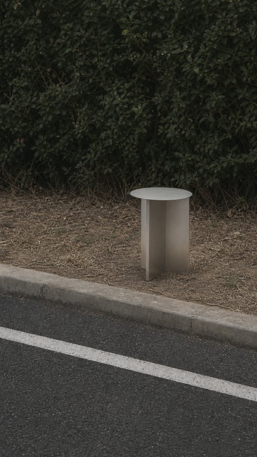 AI product shot of 트라차 스테인리스 사이드 테이블 스몰