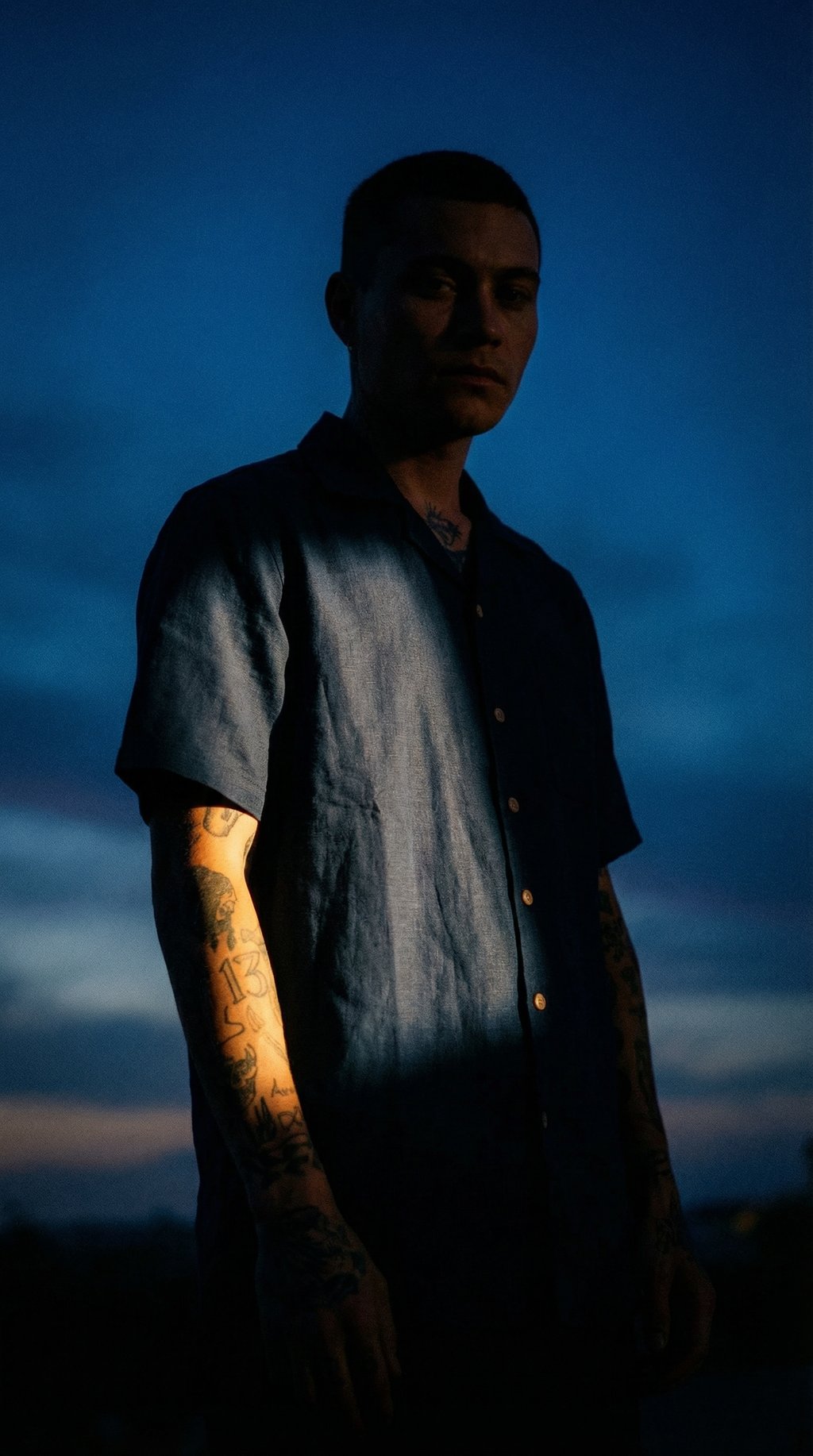 AI product shot of Seaside Linen - Navy SS