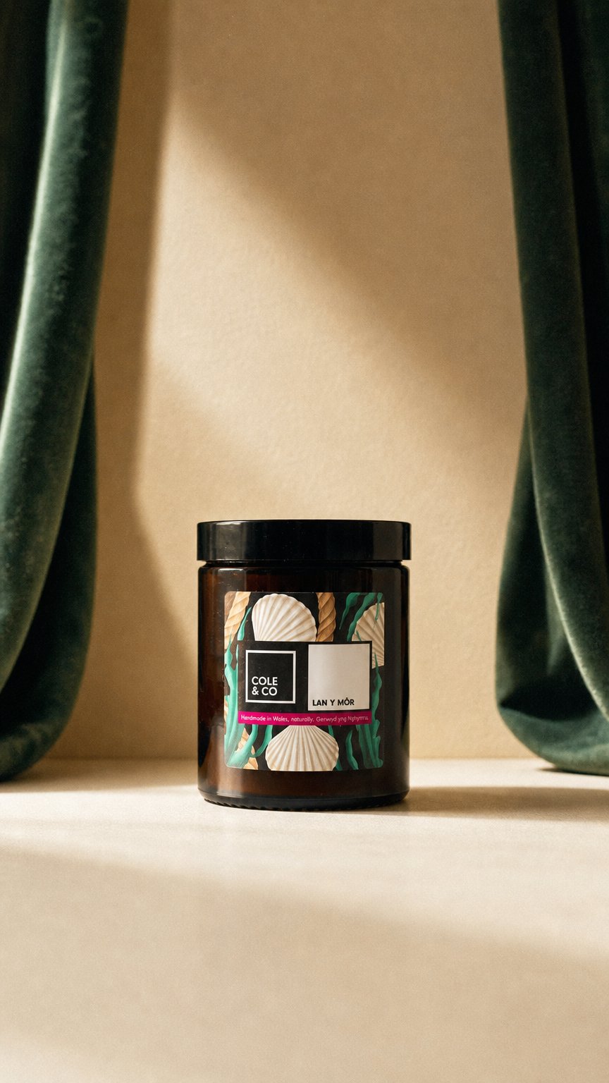 AI product shot of Lan Y Môr Candle in a Jar