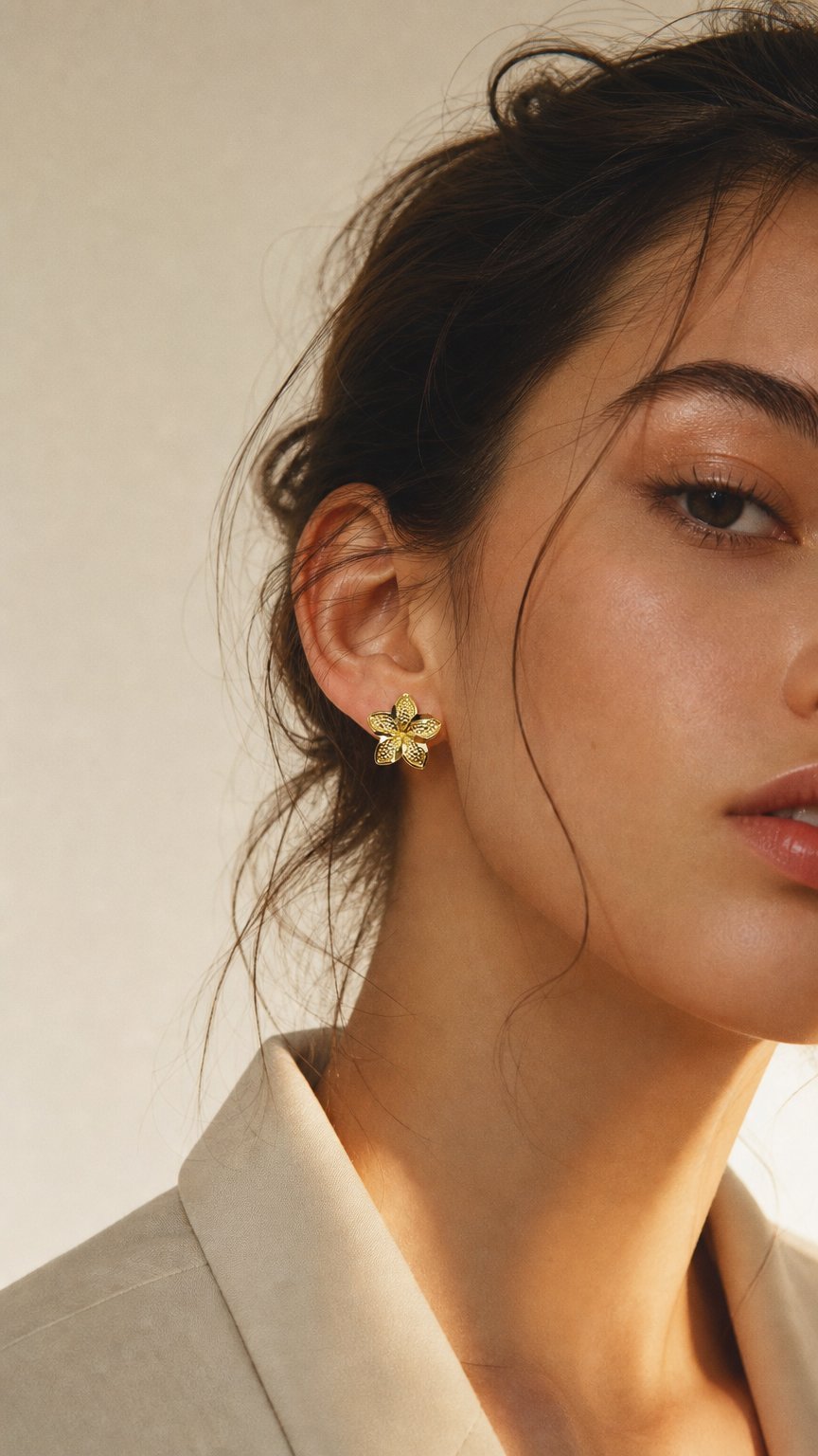 AI product shot of 10k Gold Hibiscus Earrings (Small)