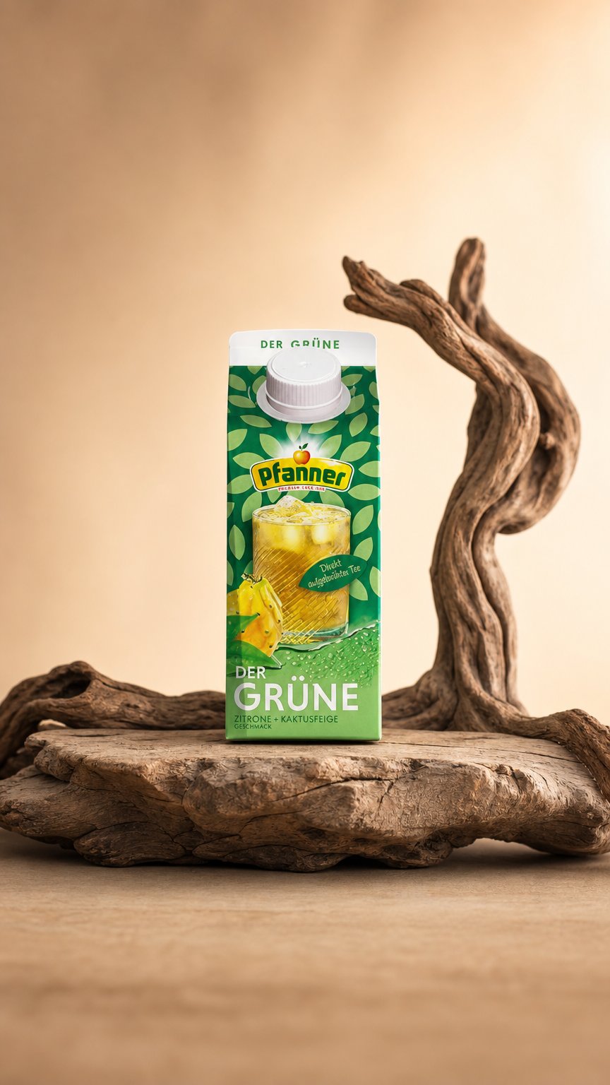 AI product shot of Pfanner Der Grüne - Zitrone Kaktusfeige - 8x0.75L