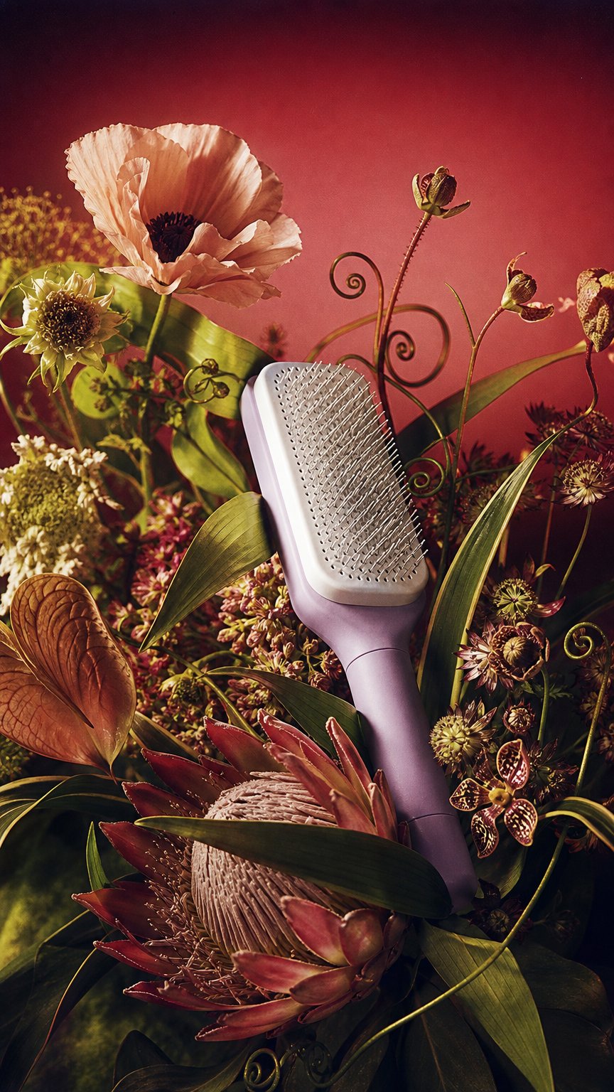 AI product shot of the HavenBrush™ Self-Cleaning Hair Brush