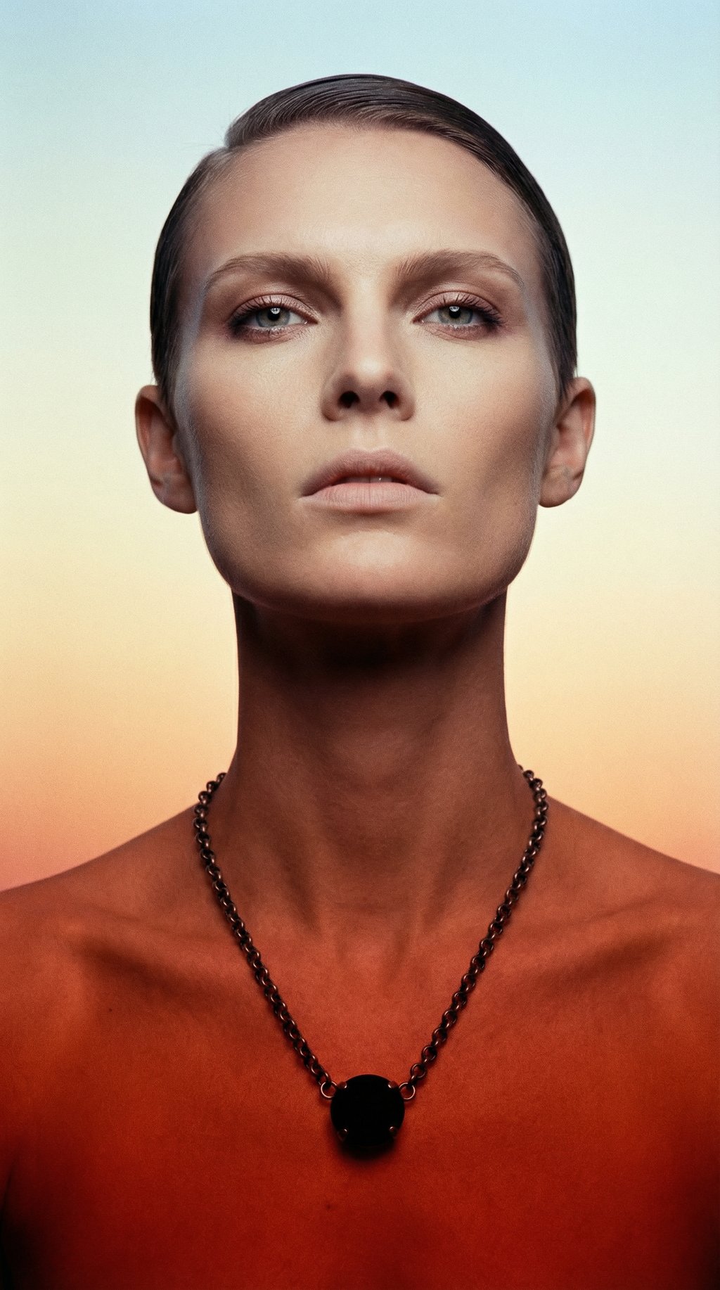 AI product shot of BEV NECKLACE