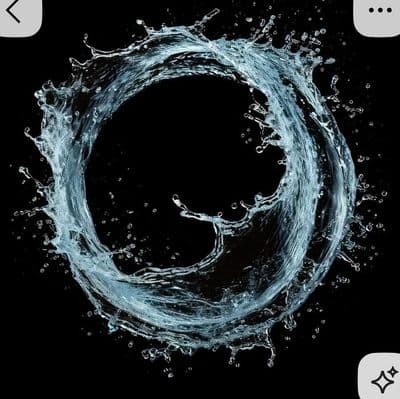 a picture of a circle made out of water