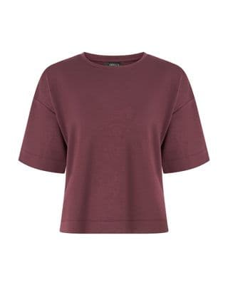a women's t - shirt with a round neck and short sleeves