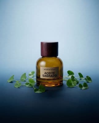 a bottle of aceite saffron sitting on a table