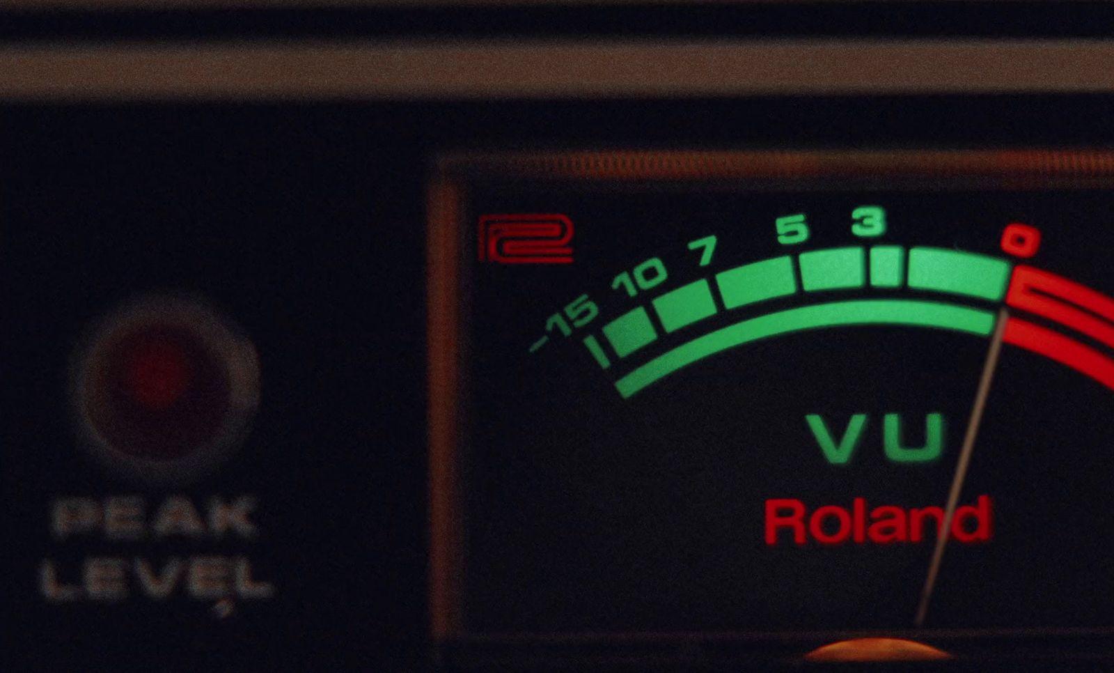a close up of a speedometer on a vehicle