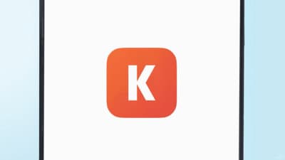 a picture of a phone with the letter k on it