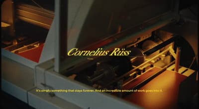a close up of a machine with the words cornelus kiss on it