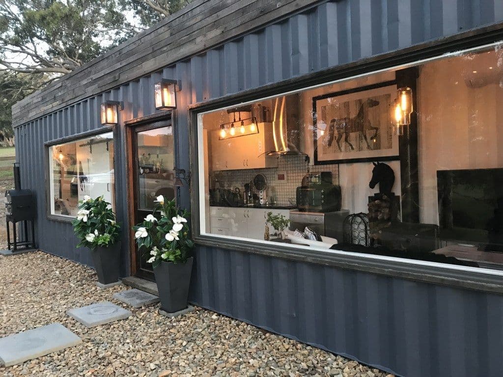 a store front with a lot of windows