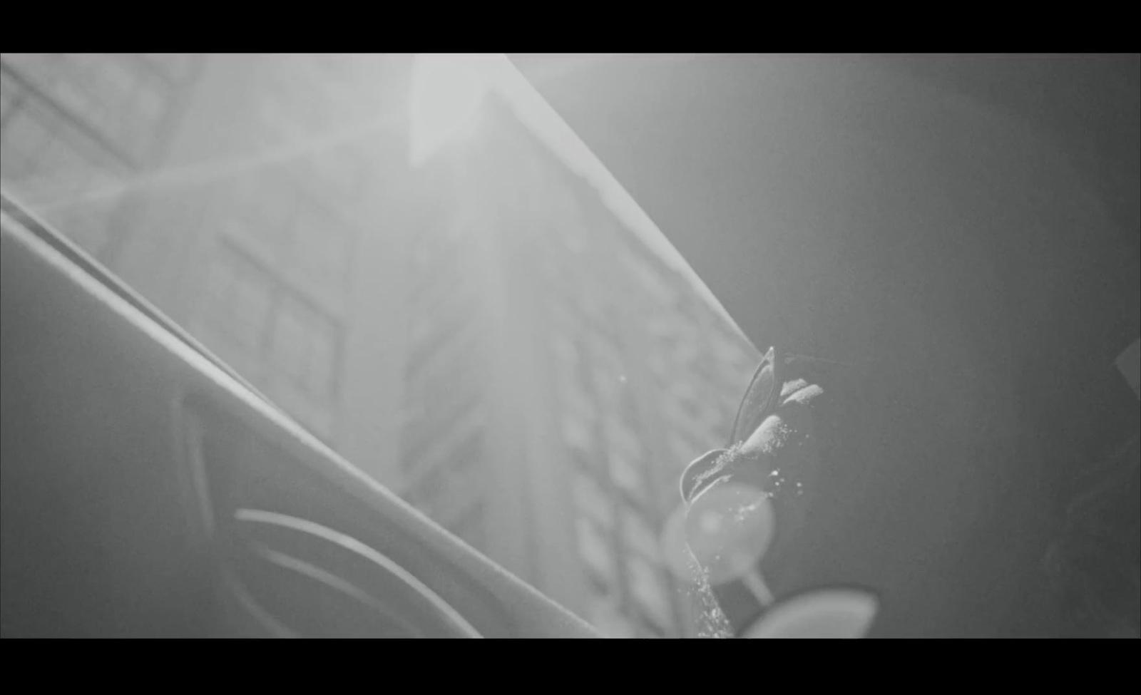 a black and white photo of a building