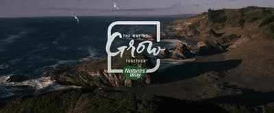 a picture of the ocean with the words grow on it