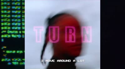 a blurry photo of a woman's face with the words'i move